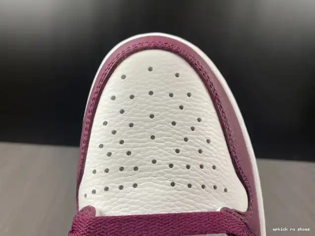 Rep OG Jordan 1 Bordeaux High Air 555088-611 0607